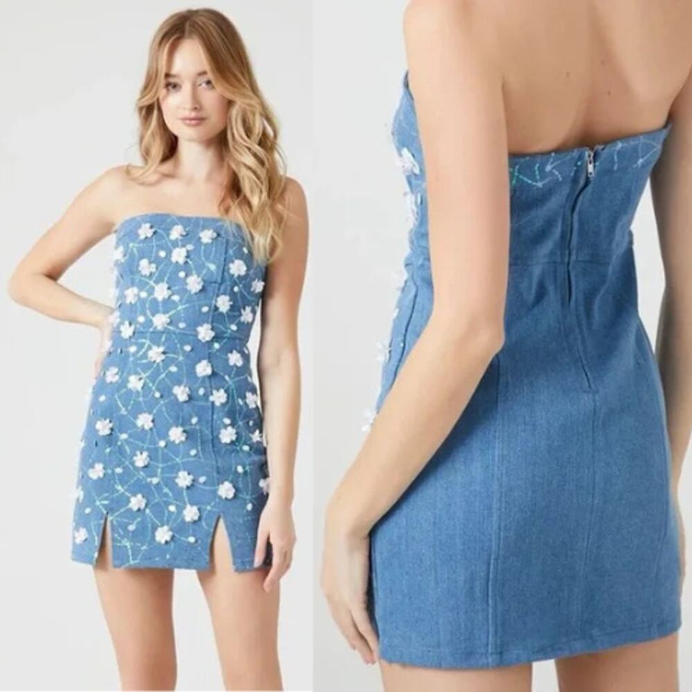 $10 CLEAR OUT CLOSET Forever 21 Women Sequin Flower Denim Dress Size Small